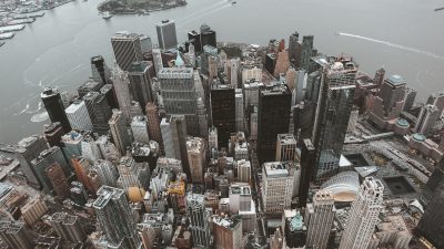 影视剧集分区封面，现代都市剧场景，城市夜景与室内温馨灯光交织，多类型华语剧集精选